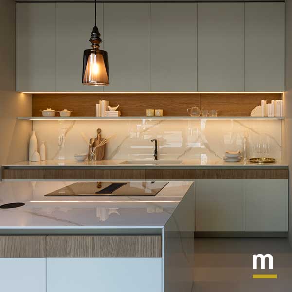 Piano di cottura con aspirazione incorporata