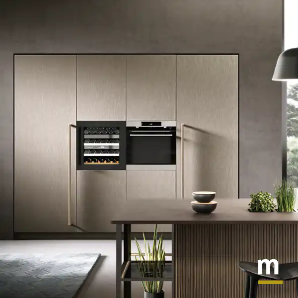 Colonne con cantinetta e forno Colonne con cantinetta e forno