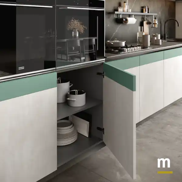 Anta con inserto bicolore Anta con inserto bicolore