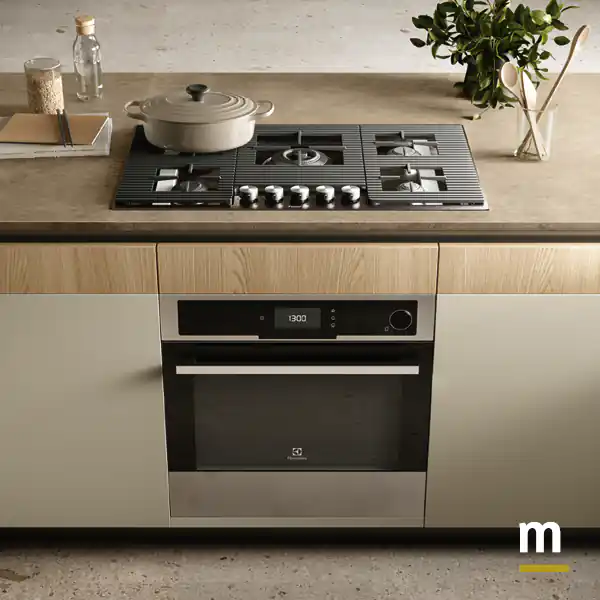 Base con forno e piano di cottura Base con forno e piano di cottura