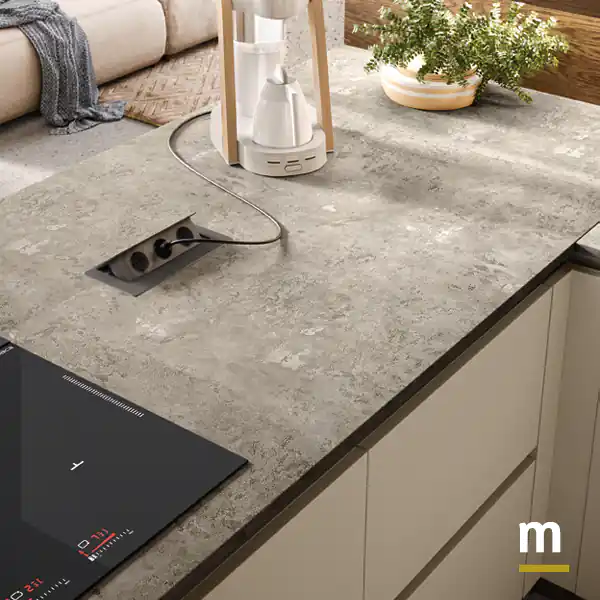 Attrezzatura per piano di lavoro